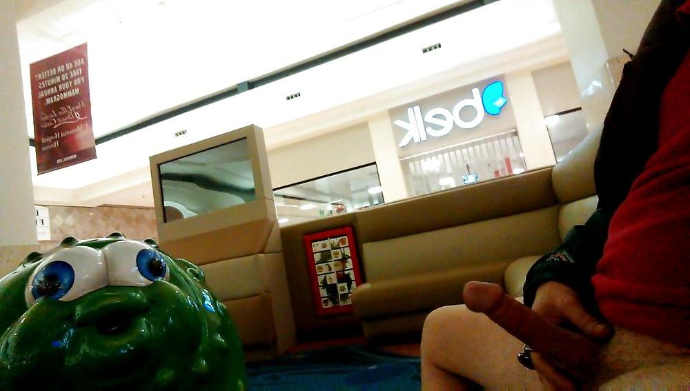 6P Mall cock exposure public