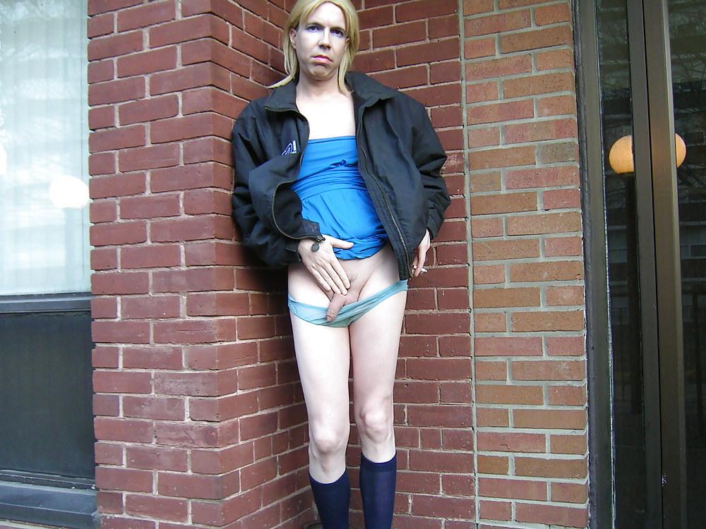 25P Tranny LILY ANNIE: public exposure!