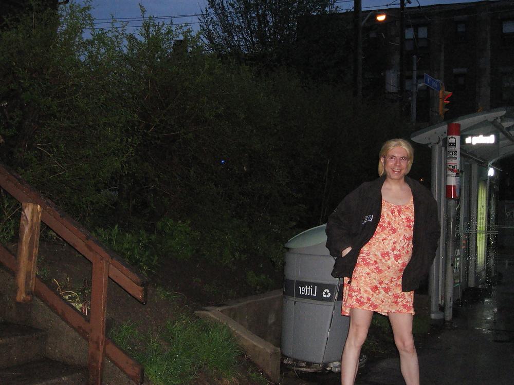 25P Tranny LILY ANNIE: public exposure!