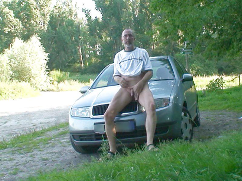 8P Wichsen am Auto