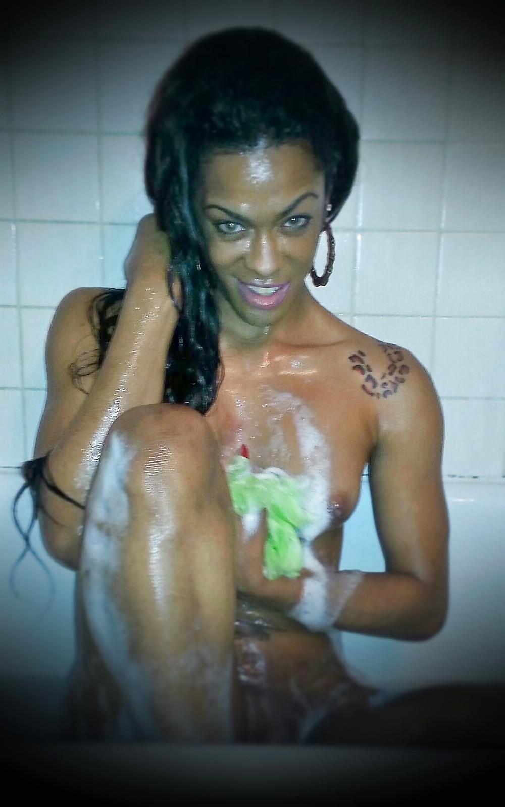5P Me Bathing