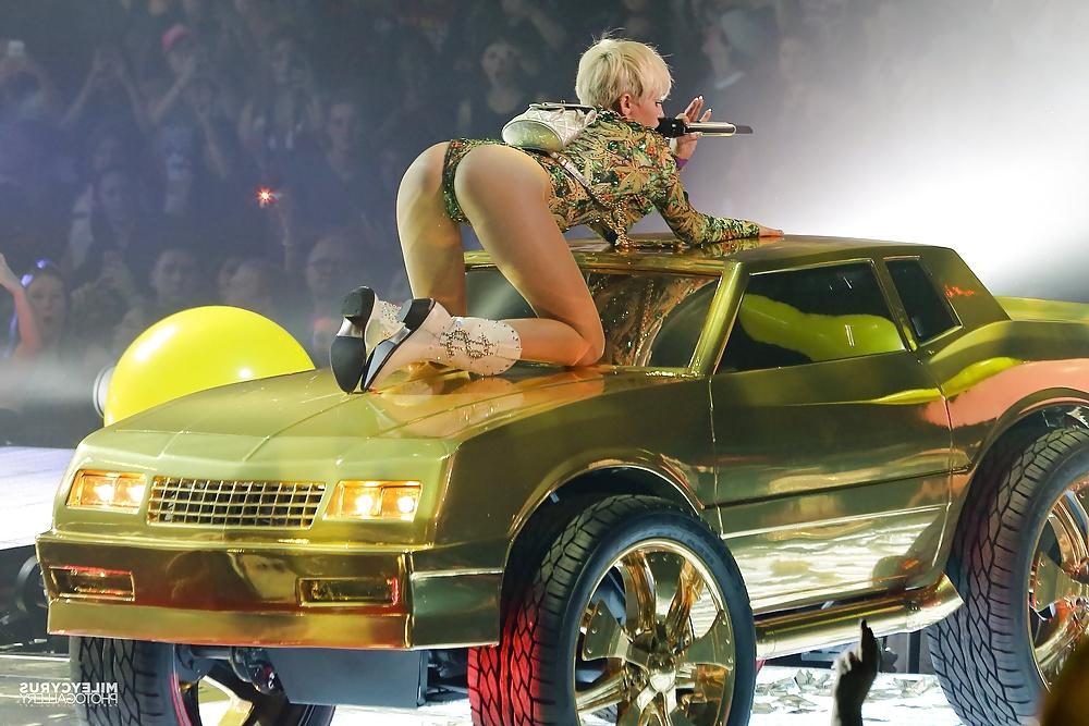 25P Miley Cyrus – Die ultimative Fick-Fantasie