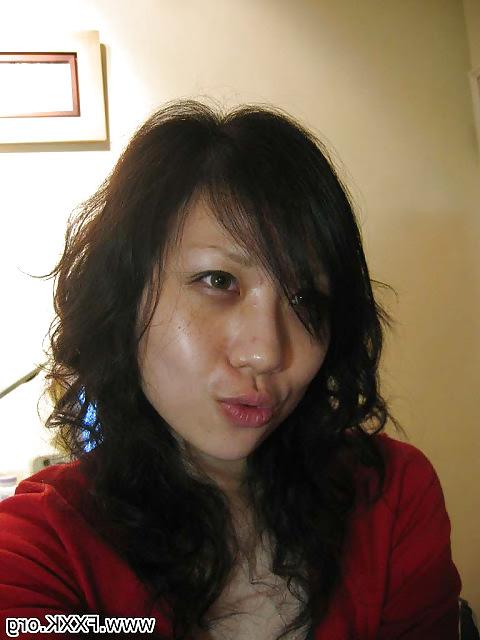 25P Leaked Chinese Air Stewardess photos.