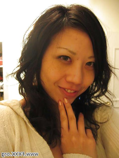 25P Leaked Chinese Air Stewardess photos.