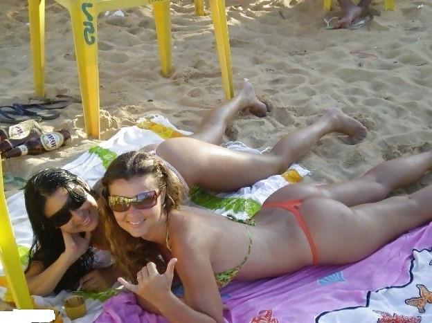 15P Amateur Thong Bikini pic's ass and Tits.