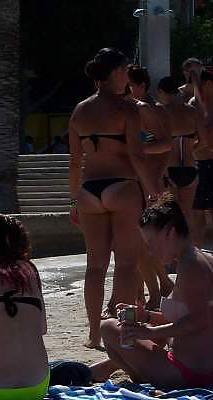15P Amateur Thong Bikini pic's ass and Tits.