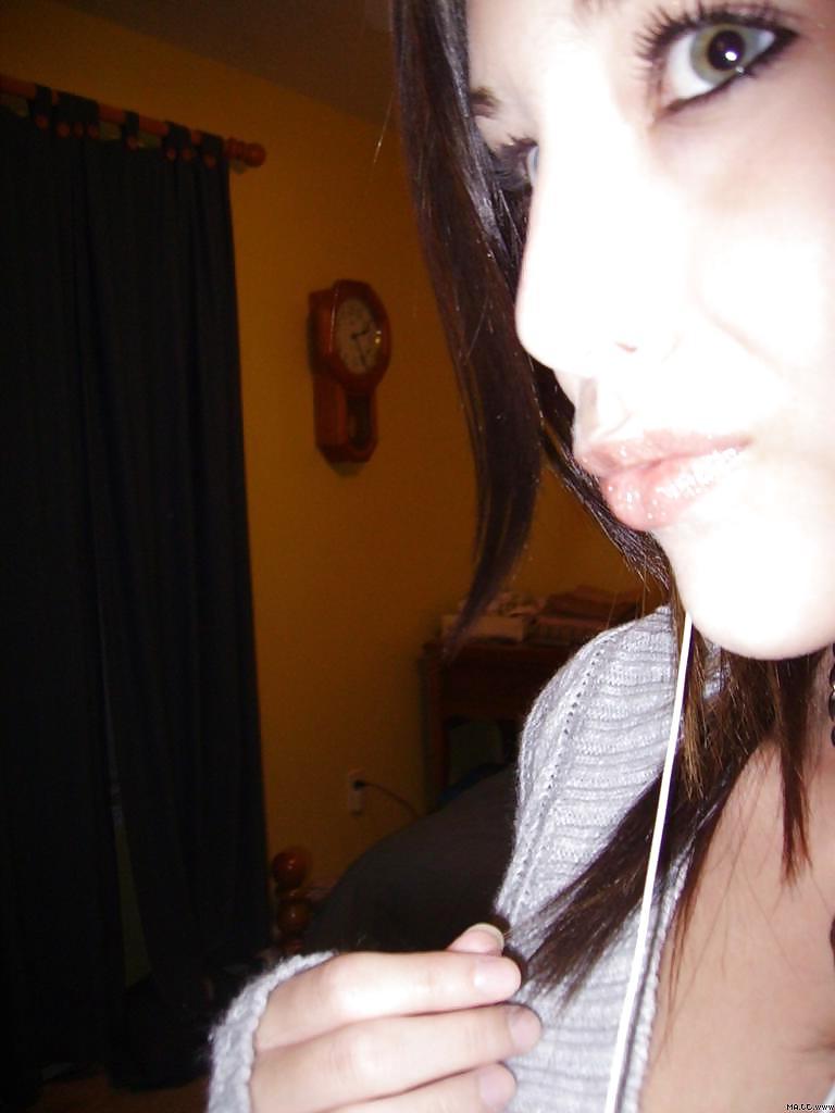 25P Stolen Pics - Brunette posing in front of mirror