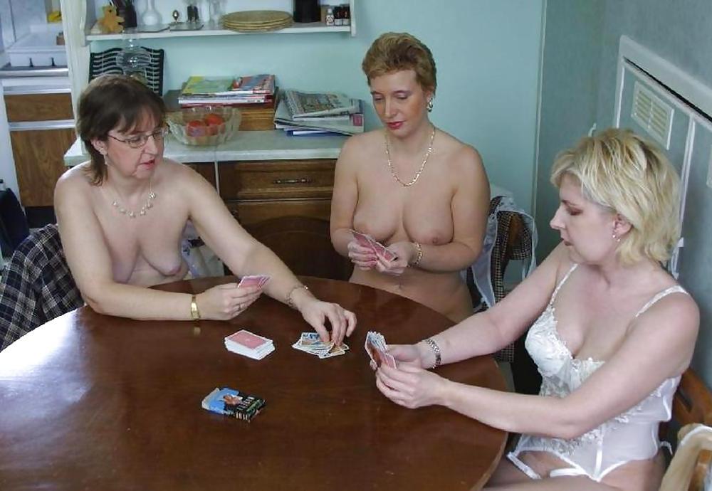 24P Village ladies - Let's play strip poker.2.