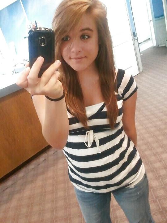 14P Cute Teens Mirror Shots 