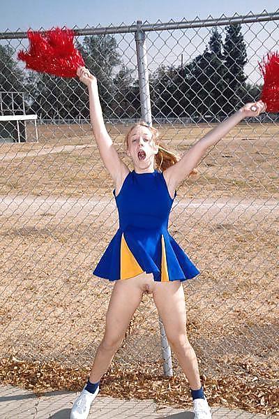25P Hot Cheerleaders
