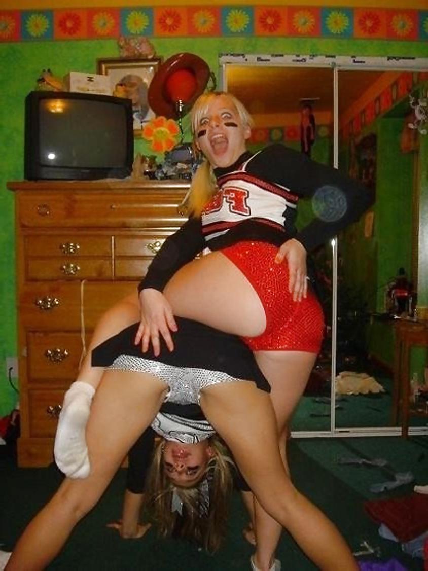 25P Hot Cheerleaders