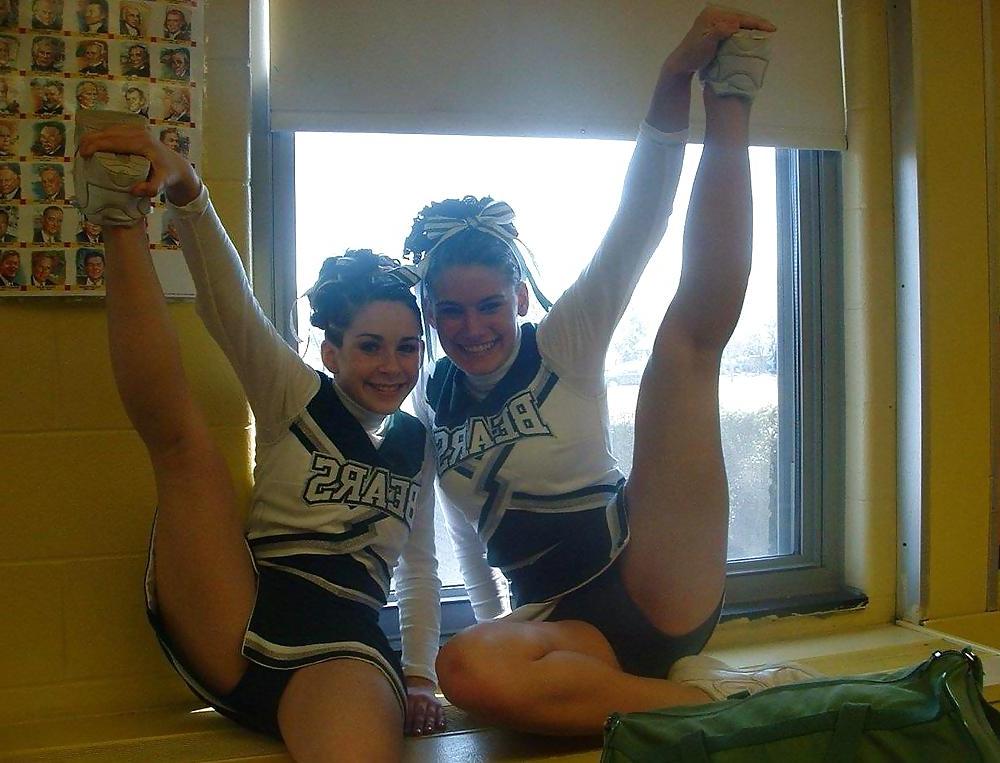 25P Hot Cheerleaders