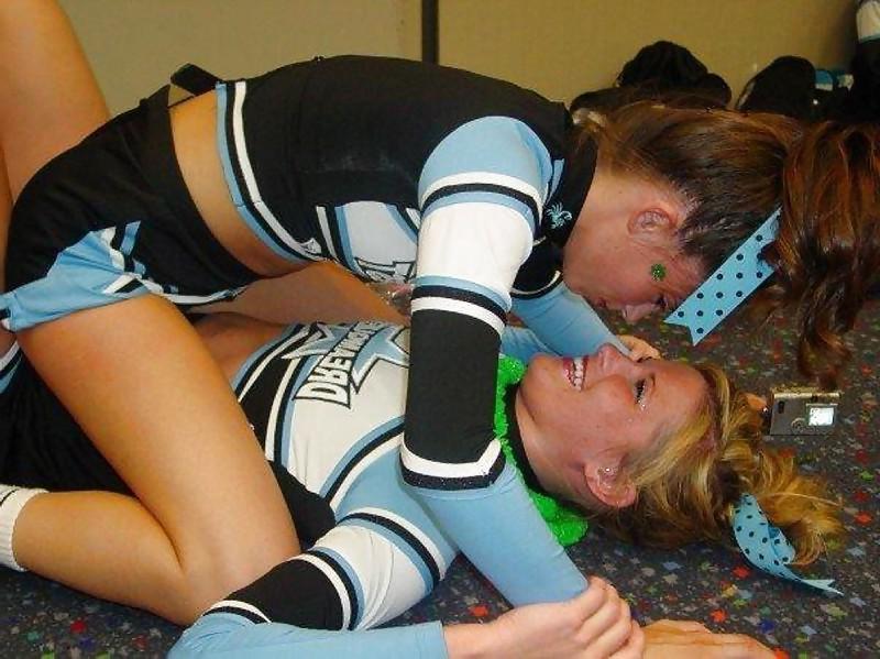 25P Hot Cheerleaders