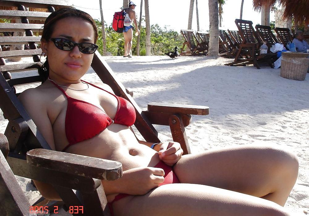 25P Curvy latina teen