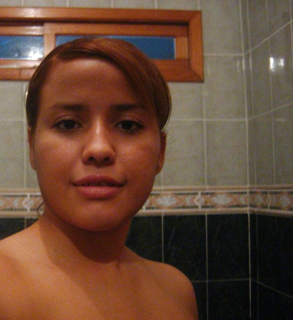 25P Curvy latina teen