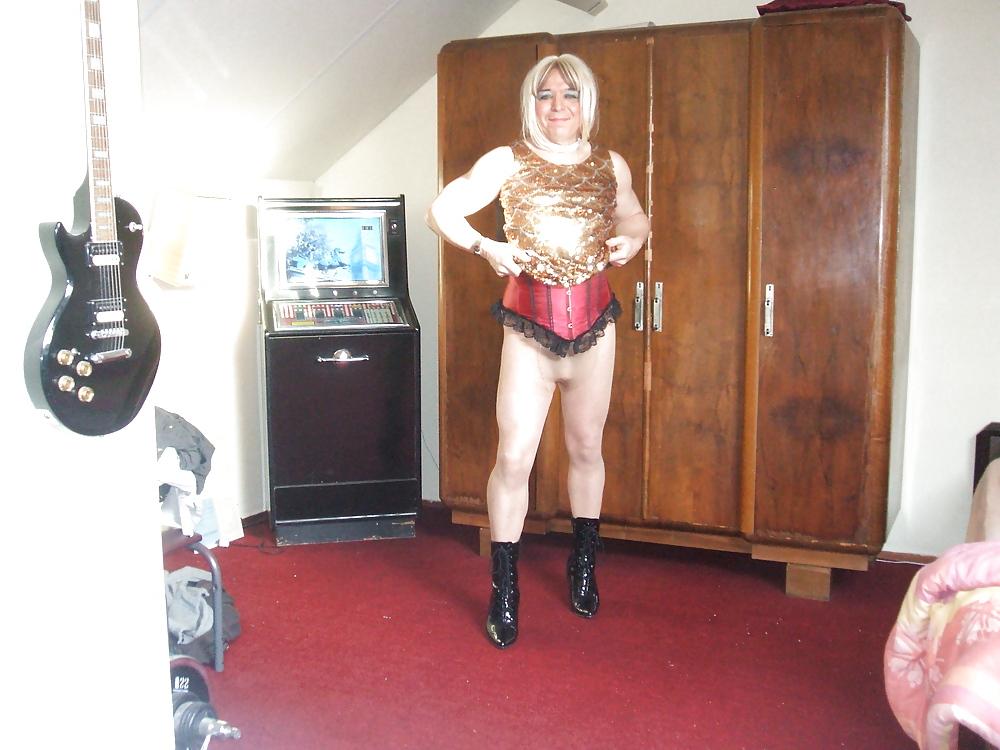 25P Mistress Jezz