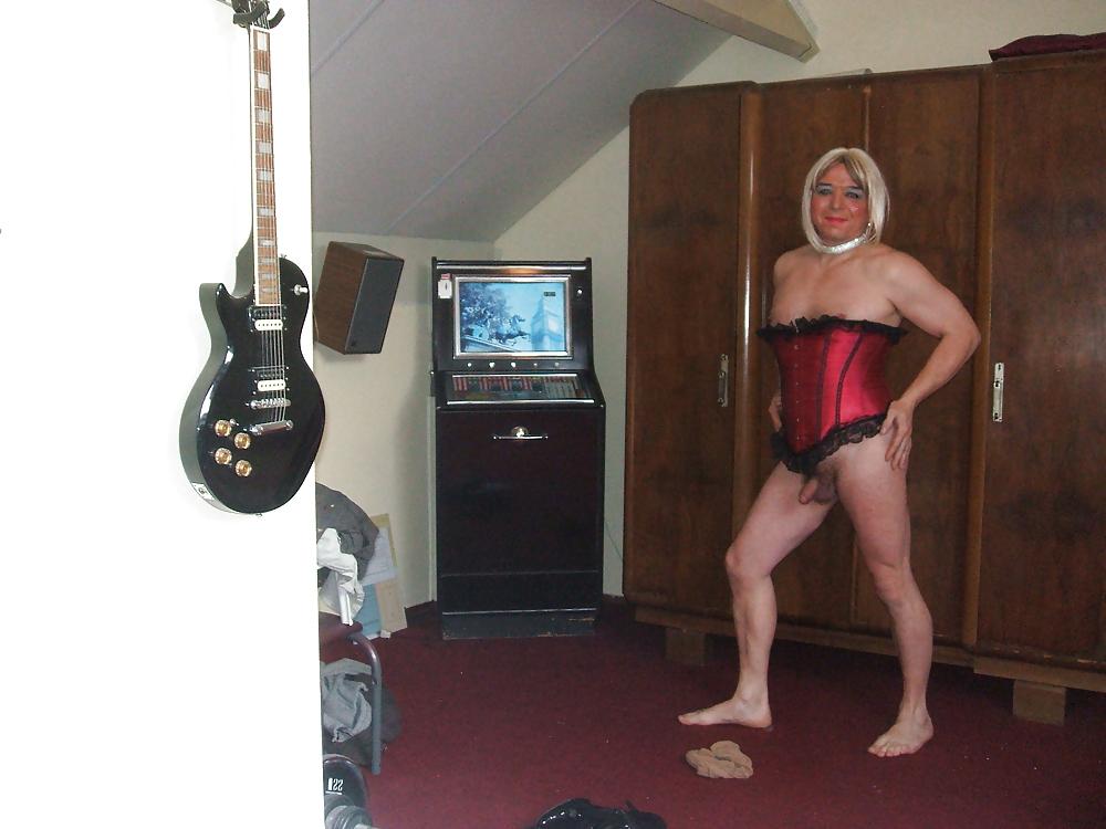 25P Mistress Jezz