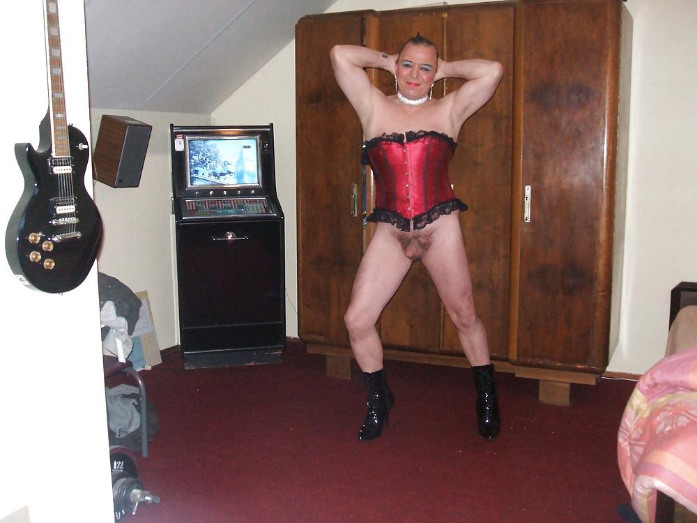 25P Mistress Jezz