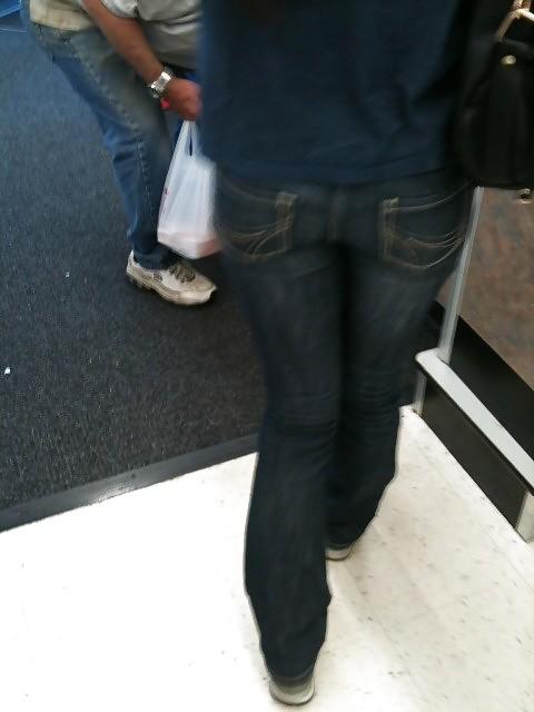 25P Queens in Jeans LVX