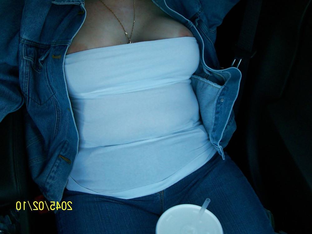 19P Hot wife showing off her tits