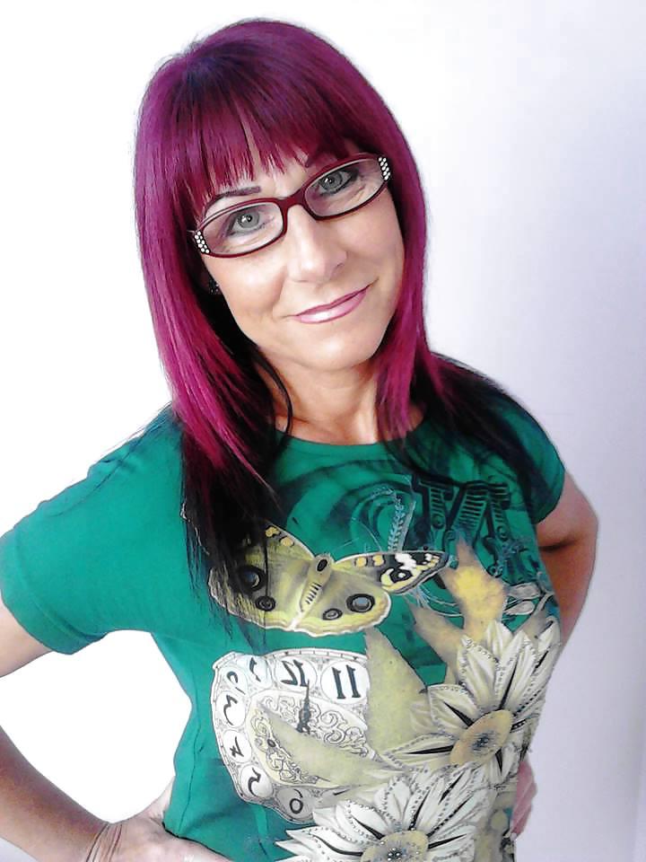 24P New fcb MILFs to help your jerk off