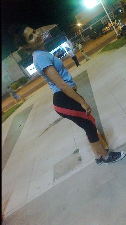 25P Brazilian girl: Bella