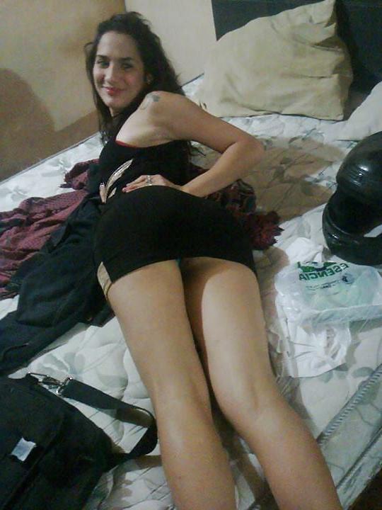 25P Brazilian girl: Bella