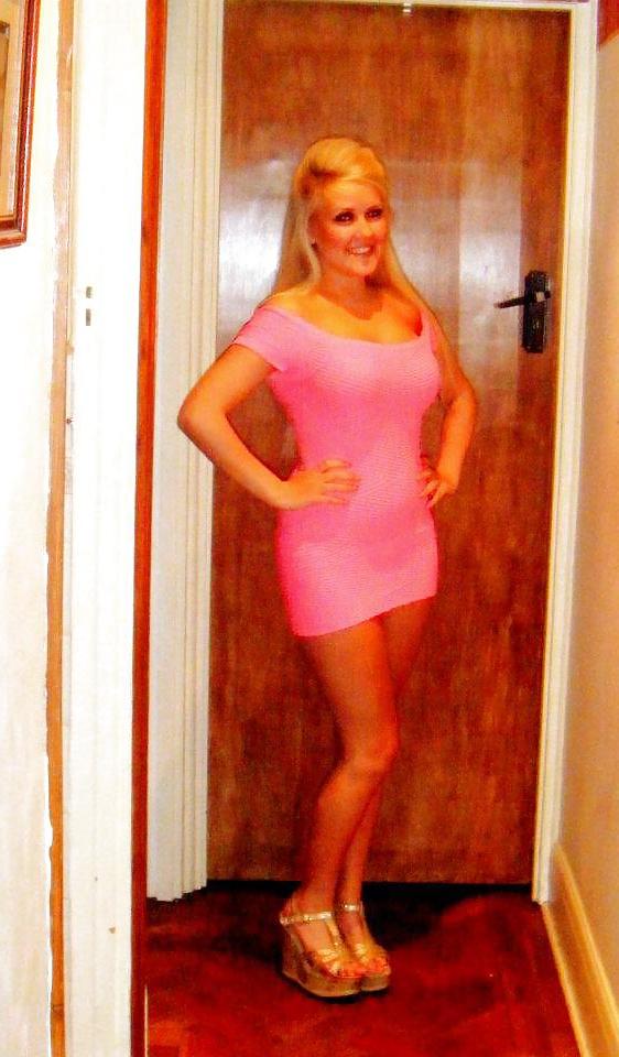 21P Jerk off to hot facebook slut - comments plz