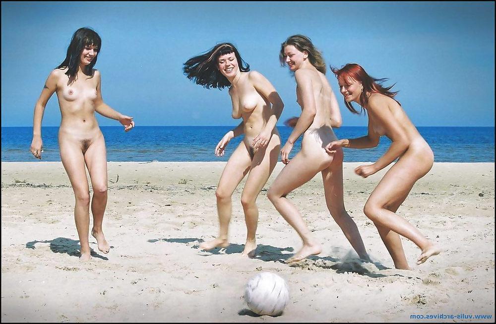 25P GIRLS TOGETHER: LOTS OF TITS & PUSSY
