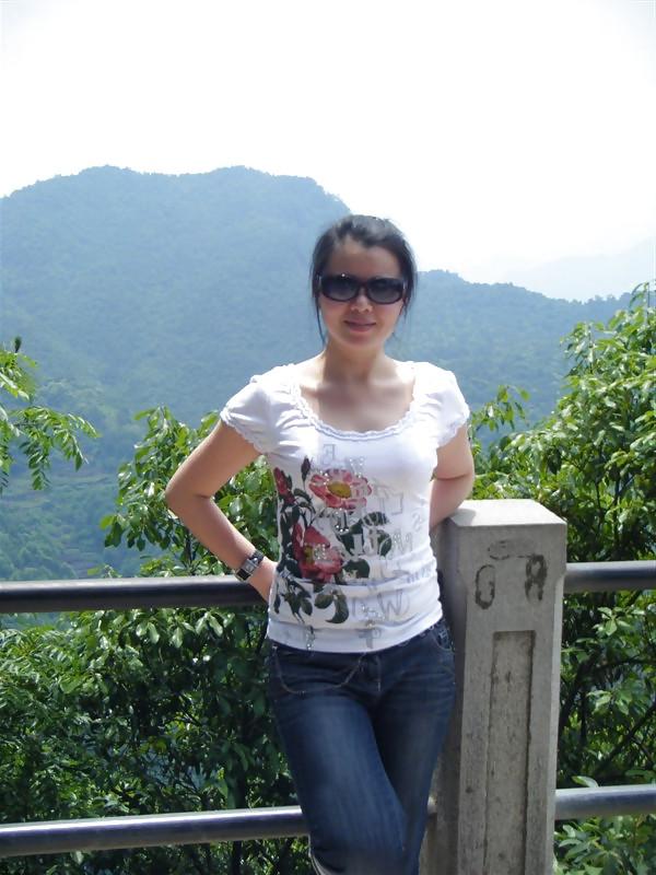 19P Chinese housewife's wedding & misc pictures