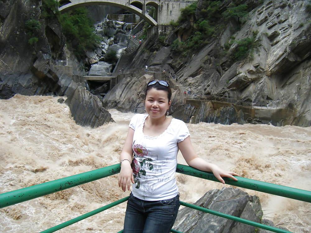 19P Chinese housewife's wedding & misc pictures