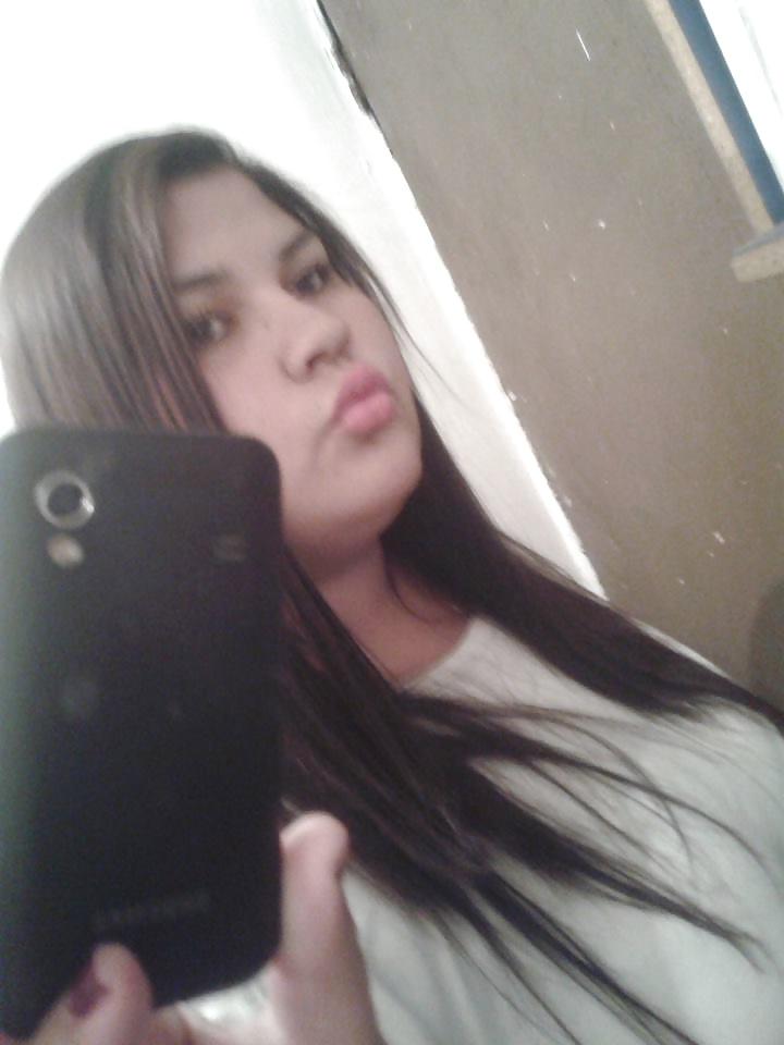 10P Romina Chilena Caliente