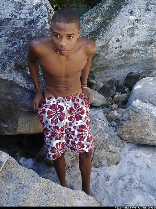 20P Amateur brazilian men