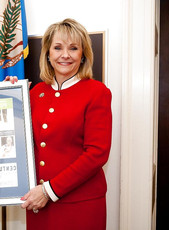 25P I love jerking off to Conservative Mary Fallin