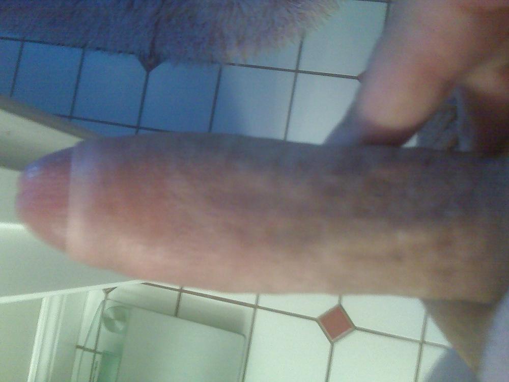 11P Thick Uncut Cock