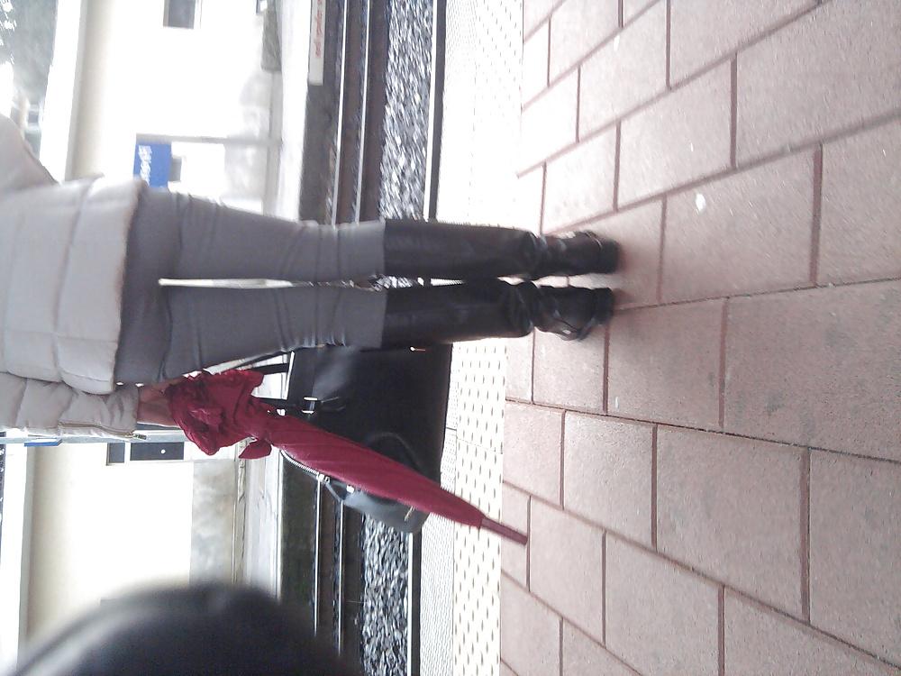 9P In attesa.  yes miniskirt and stocking