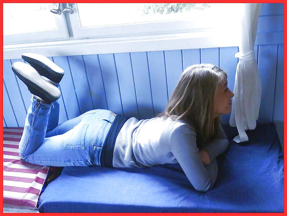15P Young Jeans Sluts II