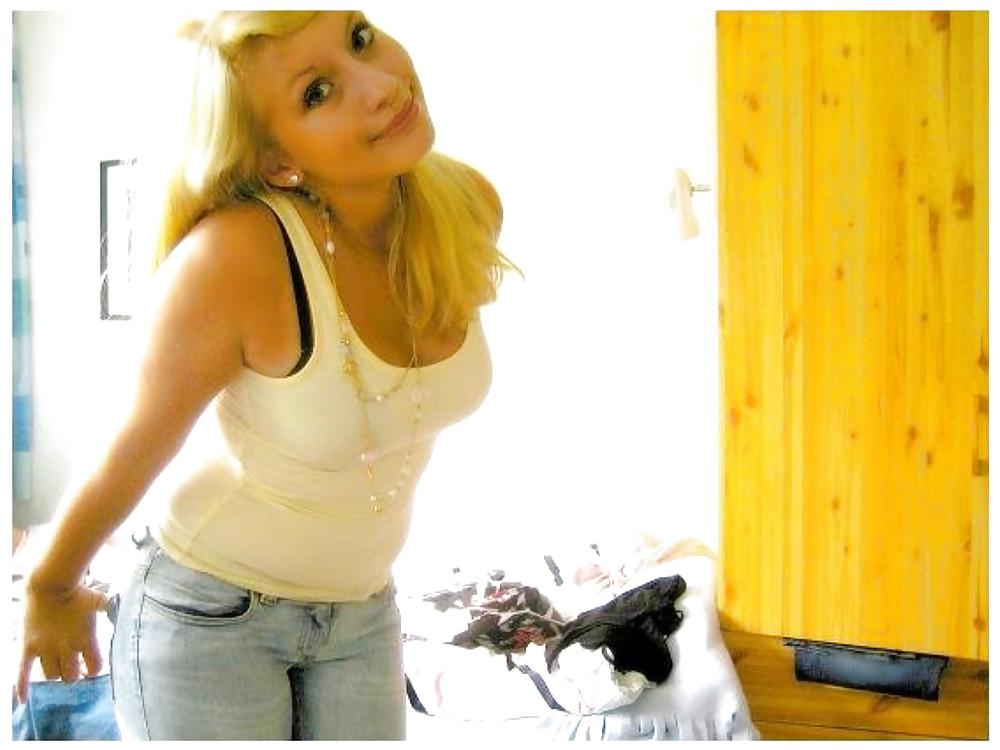 15P Young Jeans Sluts II