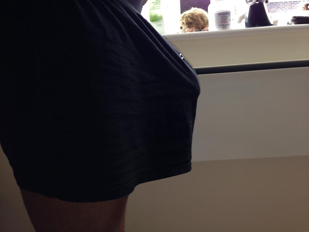 6P Any wimen fancy helpin me suck spencers thick cock? he he