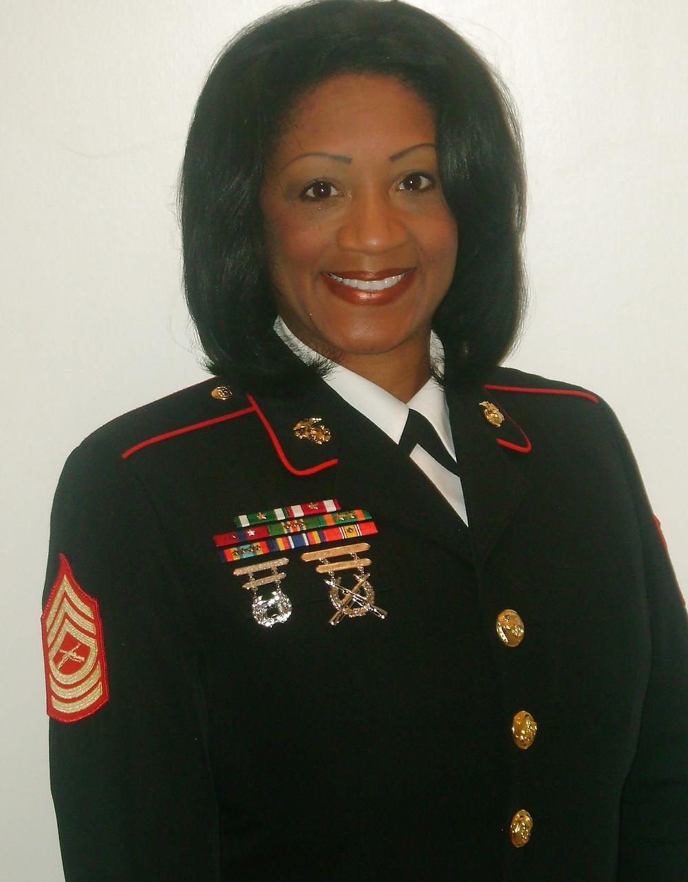 6P WM Marine Master Sergeant Gets Off Showing Her Black Tits