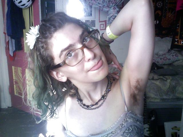 20P Chicks armpit fur 2