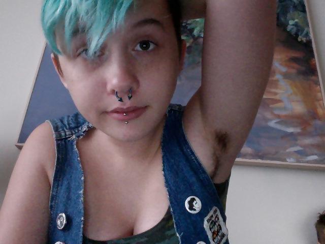 20P Chicks armpit fur 2
