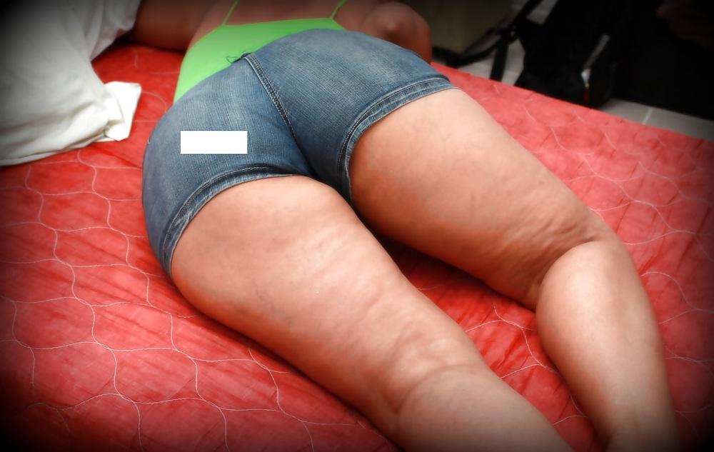 9P Latina mature shows off shorts and panty