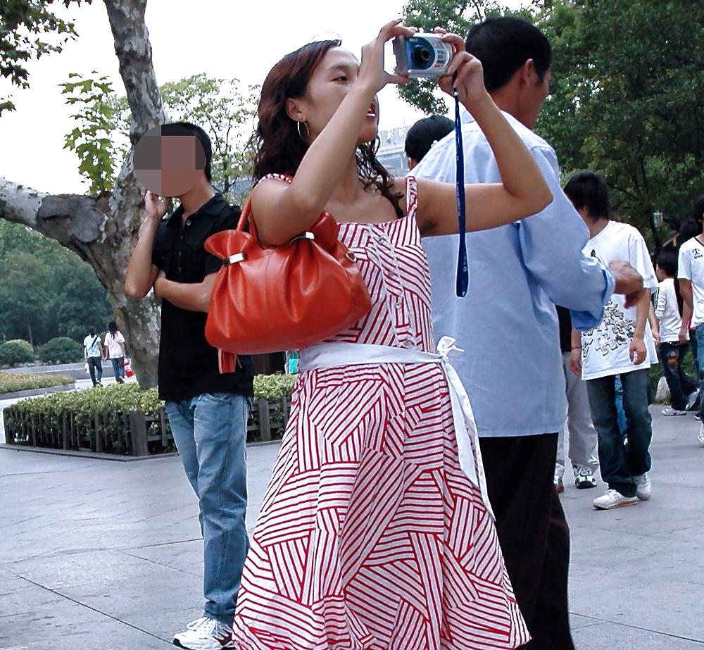 25P Candid Hairy Armpit Photography in China.