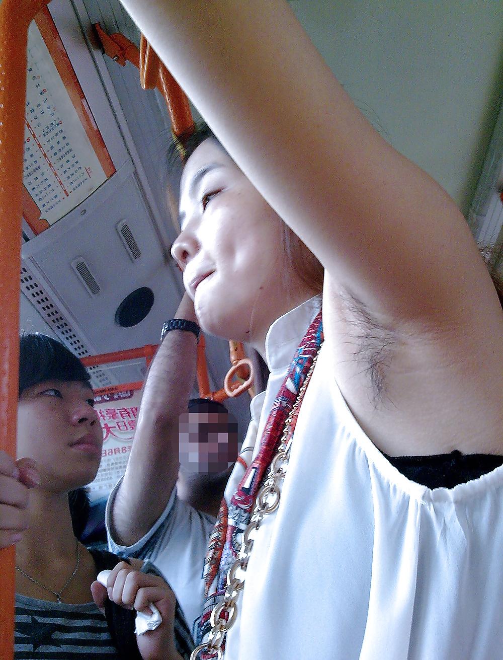 25P Candid Hairy Armpit Photography in China.