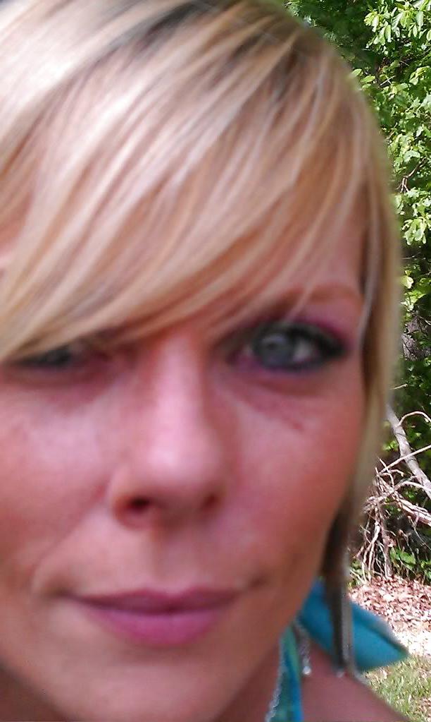 21P Short Haired Blonde MILF