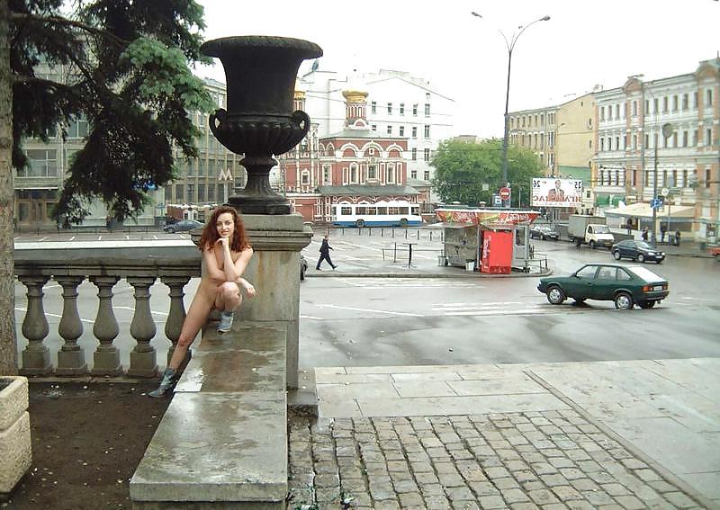 13P Nude Jewish Girl Walking In Streets #2