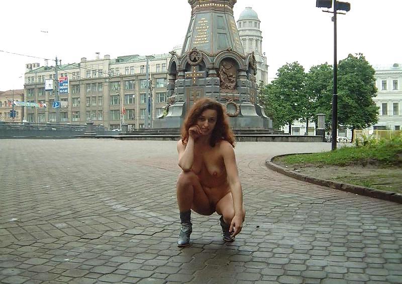 13P Nude Jewish Girl Walking In Streets #2