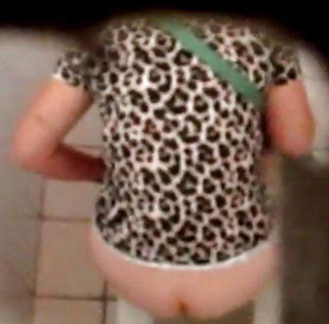 8P Spy Bathroom Girl 10