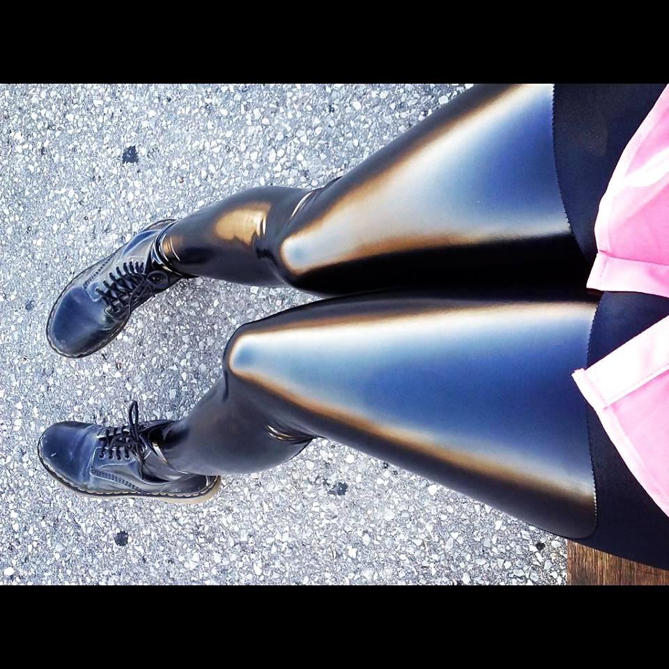 23P Black Milk Leggings